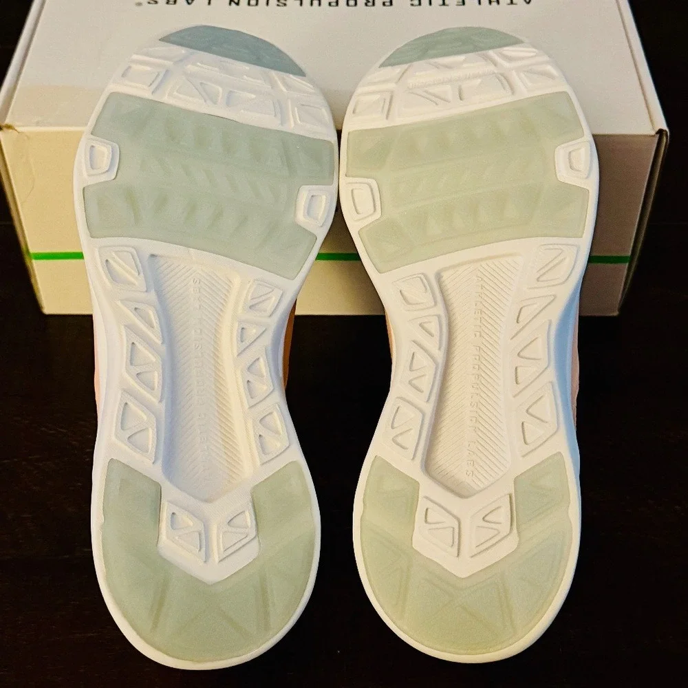 NIB APL TechLoom Bliss Sneakers | Size 7.5 - Blush/Osiana‎ Rose/White - Picture 5 of 6